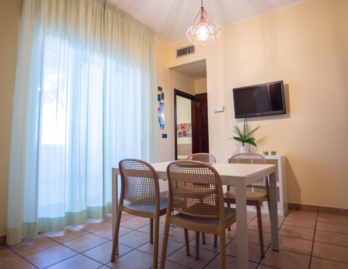 Blu Sun Apartment In Complesso Riva Del Sole 지오비나조 외부 사진